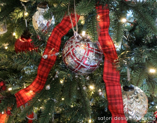 Red, Silver and White Christmas Tree Decor