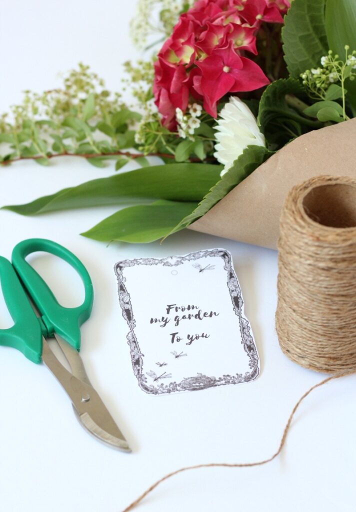 Garden Bouquets with Printable Gift Tags