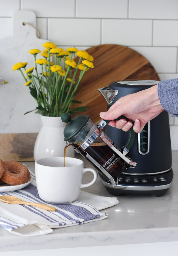 Making French Press Coffee with Breville's Smart Kettle in Damson Blue